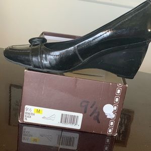 Bandalino wedge